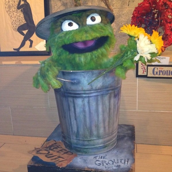 Oscar the Grouch at the #pancakesandbooze art show,Laura LIly Fashion blog, laura yazdi los angeles fashion blogger, los angeles art show, budget style blog, pancakes and booze art show in downtown los angeles, 