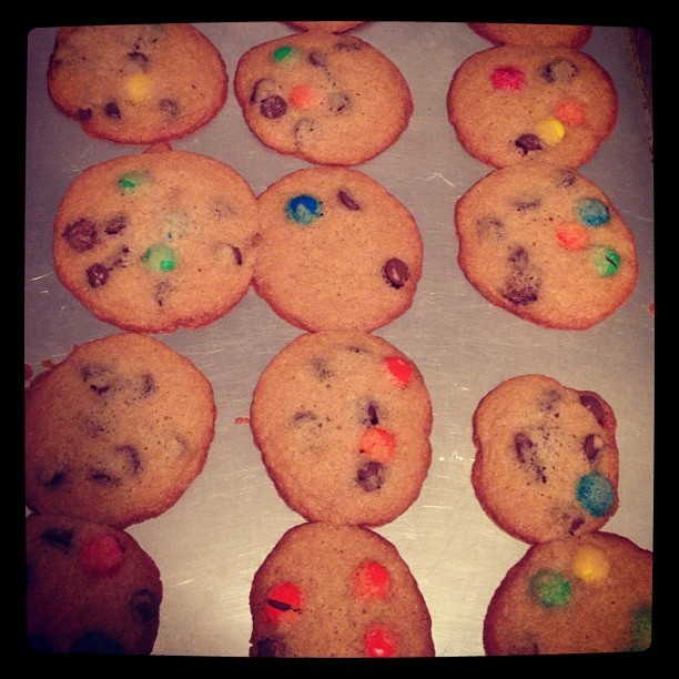 My favorite food in the entire world. Chocolate chip and M&M cookies fresh out of the oven. #cookies