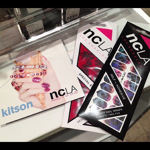 New on the blog today: photos from the #NCLAxKitson event http://www.lauralily.net/2012/12/04/ncla-x-kitson/