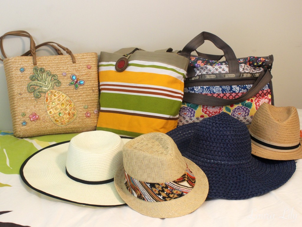 Packing for Palm Springs,what to pack for palm springs, what to pack for a resort vacation, rancho mirage, packing tips, laura lily, 