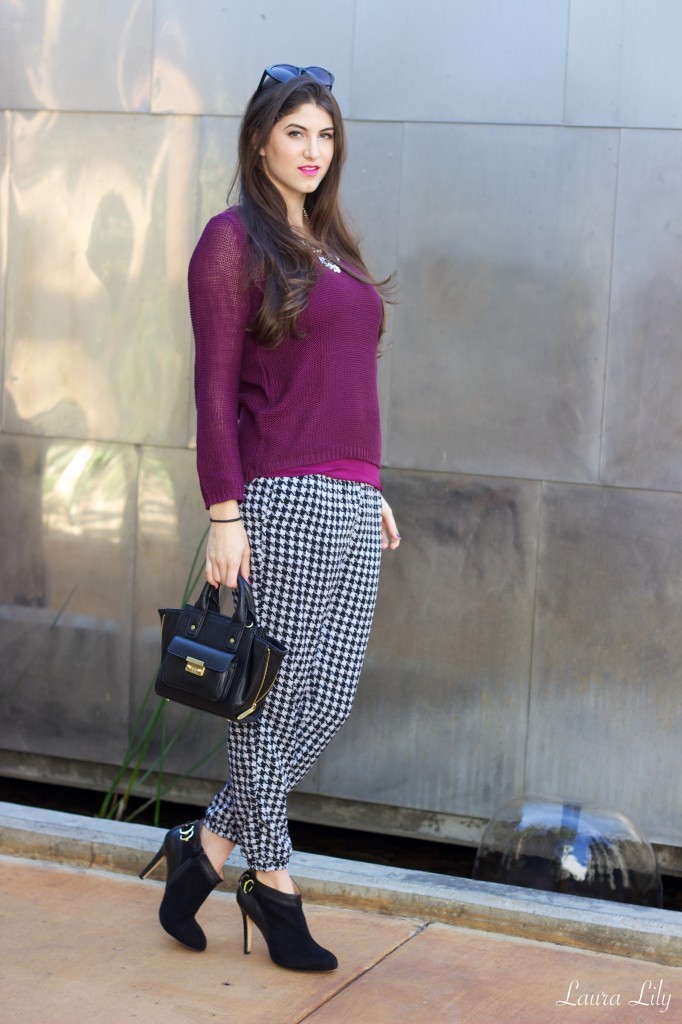 Sweater Weather 8,Sweater Weather, LA Fashion BLogger Laura Lily, budget style blog. great fall fashion ideas, how to wear a bulky sweater, houndstooth pants, the best black ankle booties, Just Fab Margeaux ankle booties, 3.1 Phillip Lim for Target Mini Satchel,  