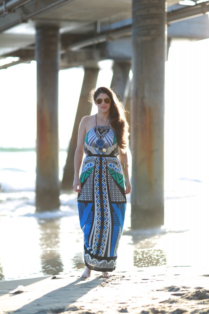 Pier  17,Under the Pier, Swell tribal print maxi dress, LA Fashion Blogger Laura Lily, Personal Stylists in Los Angeles, Tony Oberstar Photography,gold Gemini necklace AV Max accessories, gold palm tree necklace Emitations, Zero UV sunglasses, what to pack for Hawaii, 