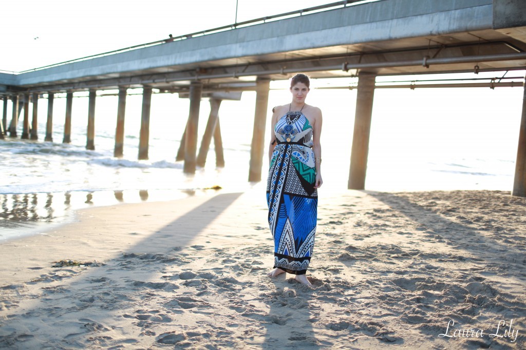 Pier  184,Under the Pier, Swell tribal print maxi dress, LA Fashion Blogger Laura Lily, Personal Stylists in Los Angeles, Tony Oberstar Photography,gold Gemini necklace AV Max accessories, gold palm tree necklace Emitations, Zero UV sunglasses, what to pack for Hawaii, 