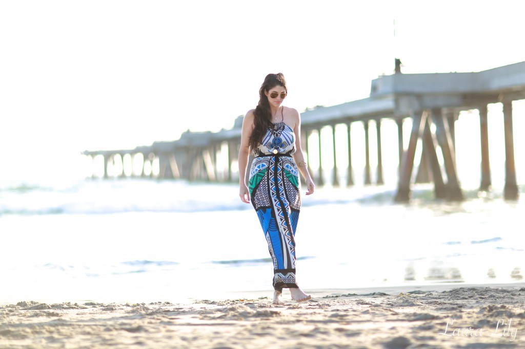 Pier  35,Under the Pier, Swell tribal print maxi dress, LA Fashion Blogger Laura Lily, Personal Stylists in Los Angeles, Tony Oberstar Photography,gold Gemini necklace AV Max accessories, gold palm tree necklace Emitations, Zero UV sunglasses, what to pack for Hawaii, 