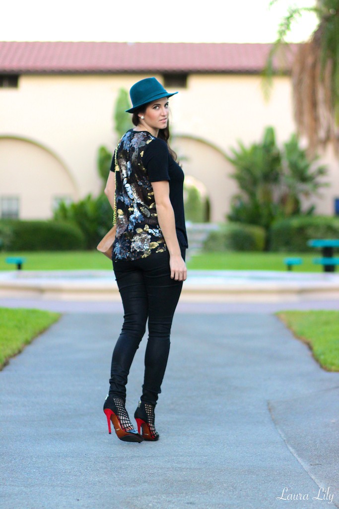 Fall Style , #FallStyle, Joa sequin tshirt, Koral high-rise black waxed skinny jeans, black patent cage booties Schutz, Los Angeles Fashion Blogger Laura Lily, cute fall looks, teal wool hat, 
