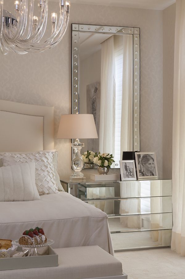 White Bedroom, Laura Lily Home, home decor inspiration, lifestyle blogger, white bed, bedroom decor ideas,  Casa y Decor, mirror end table, 