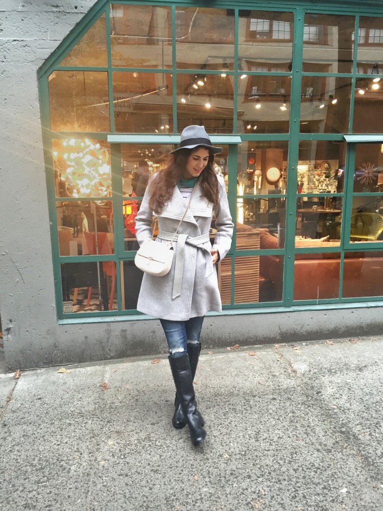 Laura Lily in Seattle, , best places to visit in Seattle, Los Angeles Fashion Blogger, vintage shopping in Seattle,
