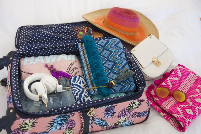 Kauai Packing, What to pack for Kauai, laura Lily goes to Kauai, Laura Lily Travel Blog, 