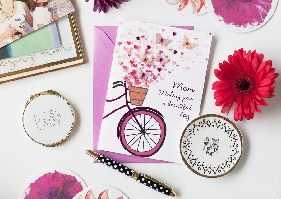 PAPYRUS Mother's Day Gifts Laura Lily Fashion Travel and Lifestyle Blog, Kate Spade Gifts, Best gifts for Mother's Day, - Papyrus Mothers Day Card by popular Los Angeles blogger Laura Lily
