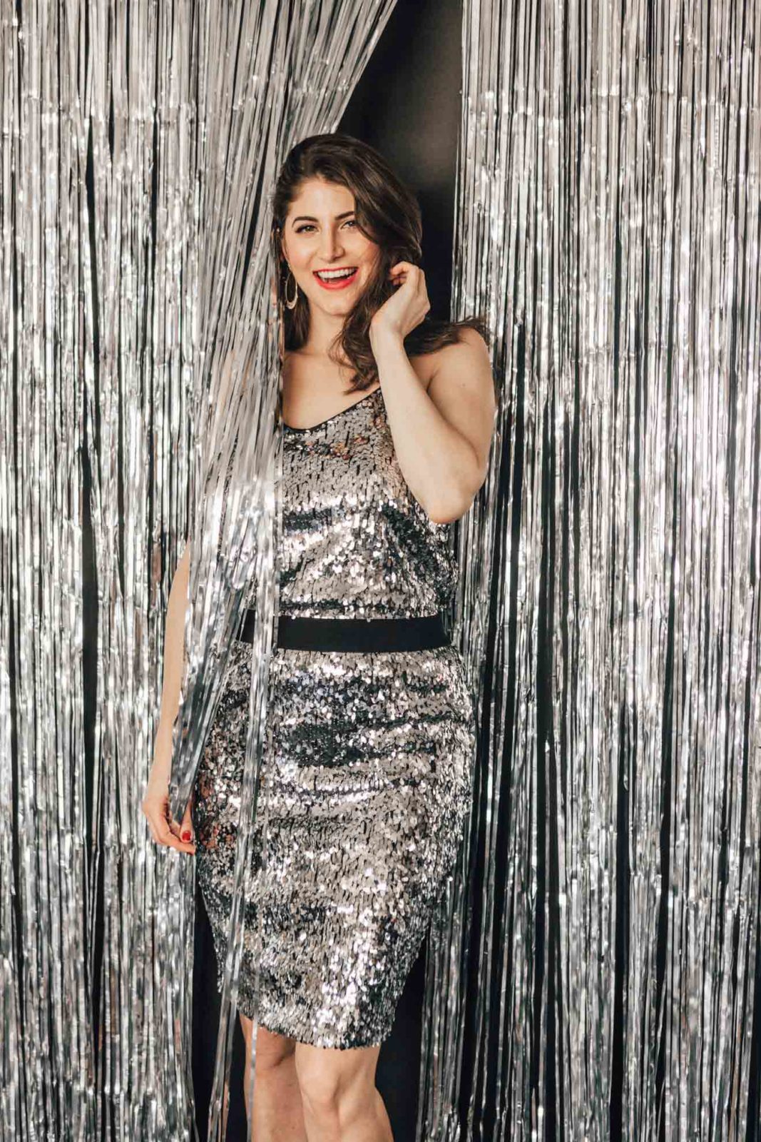 New Year's Eve Outfit Ideas, Laura Lily Fashion Travel and Lifestyle Blog, Vince Camuto Sequin Skirt,