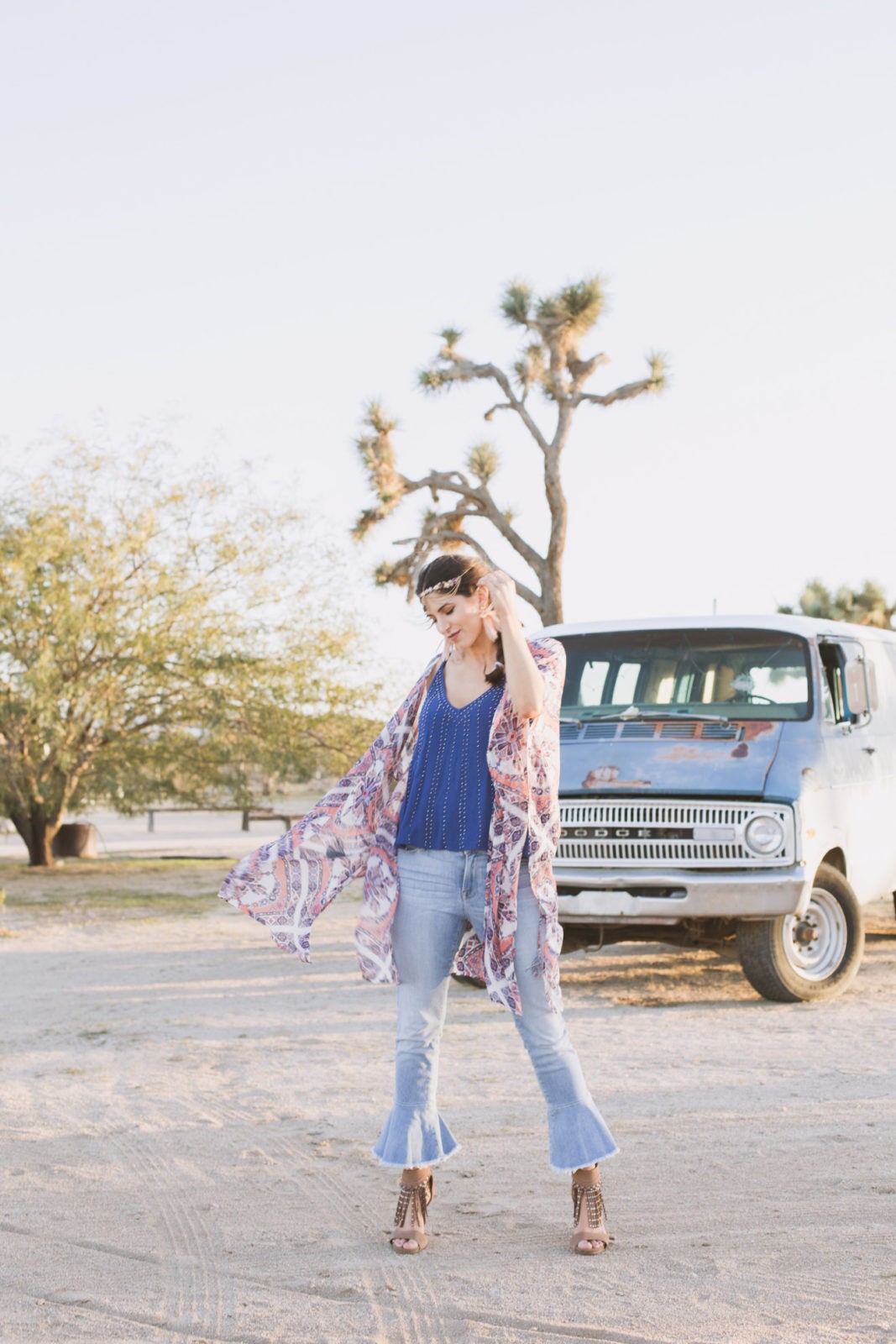 Coachella Outfit Ideas no.2 by popular Los Angeles Fashion Blogger Laura Lily 