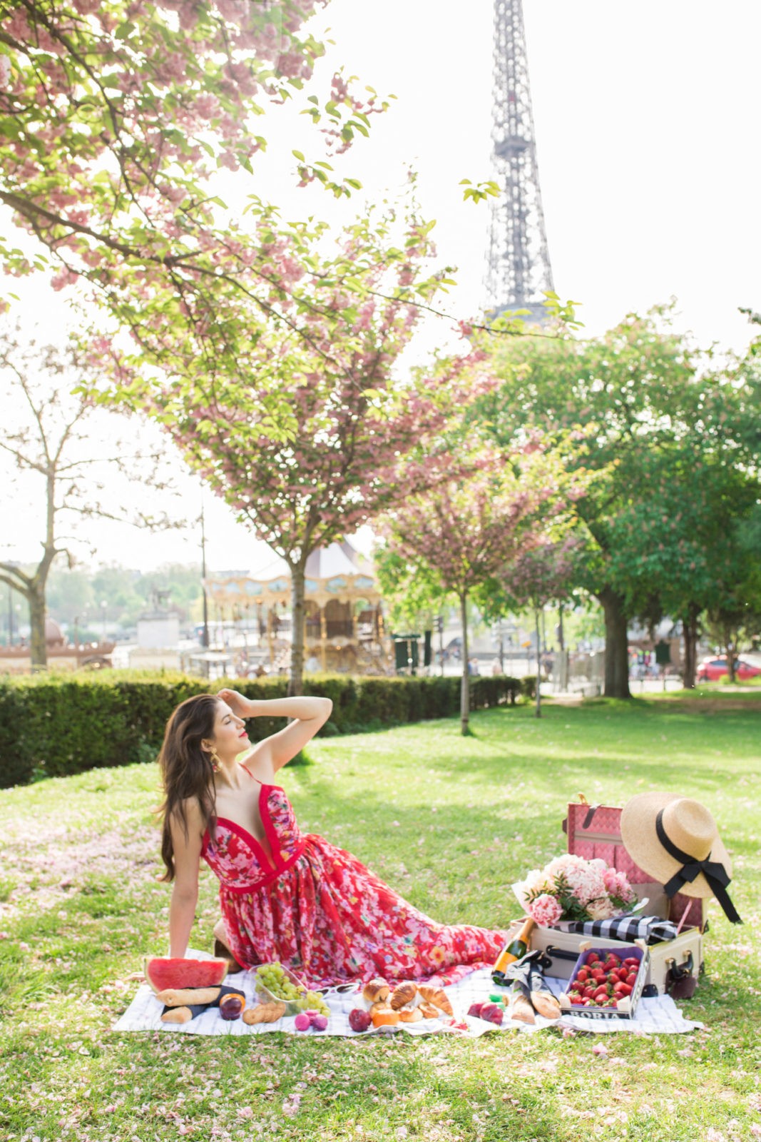 The Ultimate Paris Travel Guide featured by popular Travel Blogger Laura Lily, Palais-Royal, Best Instagram Spots in Paris, Jardins du Trocadéro, 