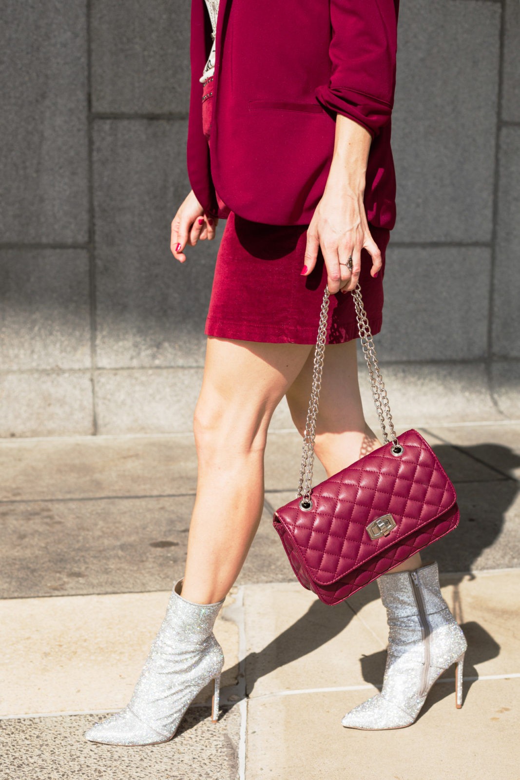 Top 5 Trending Fall Accessories to Have this Season featured by top Los Angeles fashion blog, Laura Lily