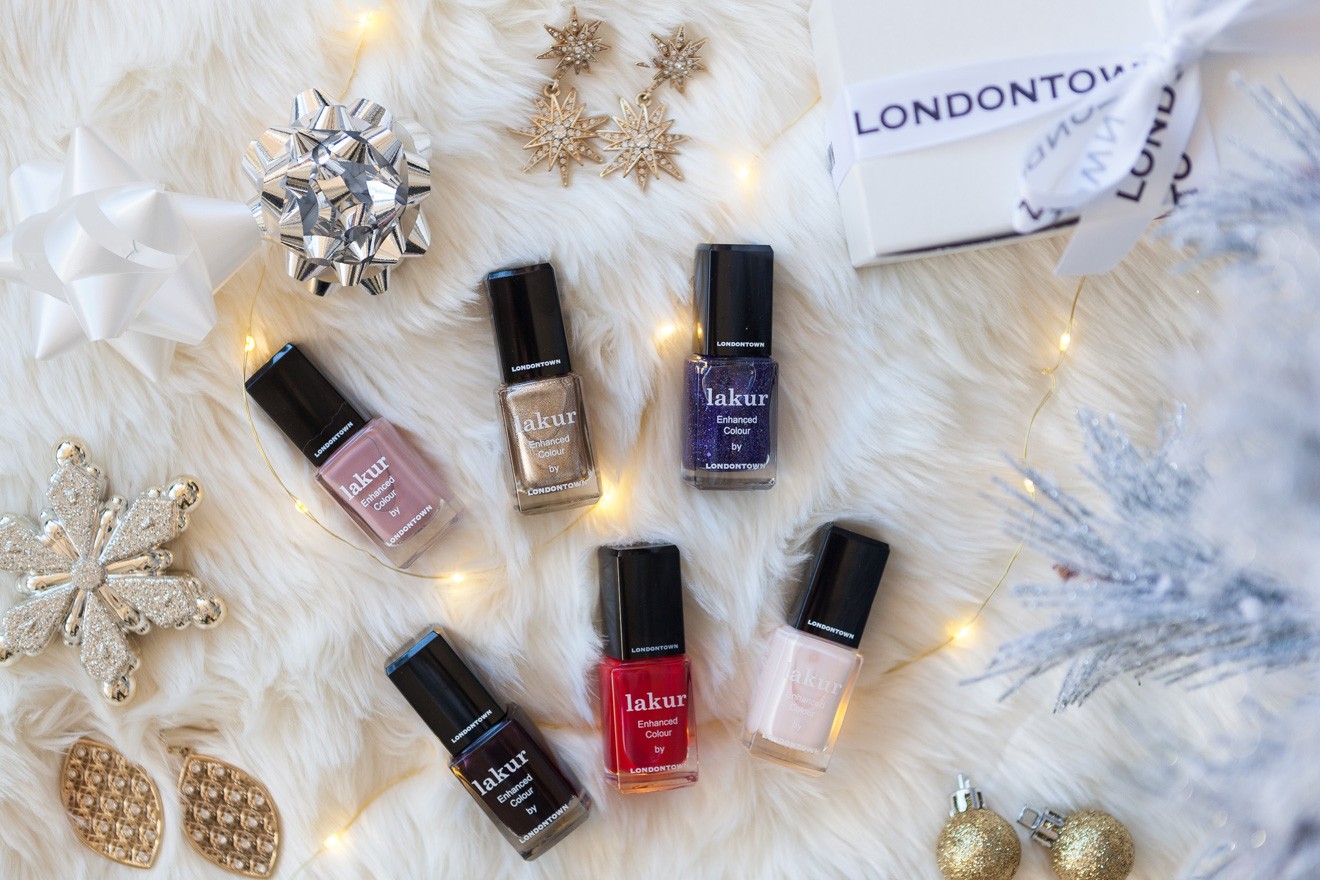 The Best Beauty Gift Ideas for Beauty Lovers featured by top Los Angeles beauty blogger Laura Lily