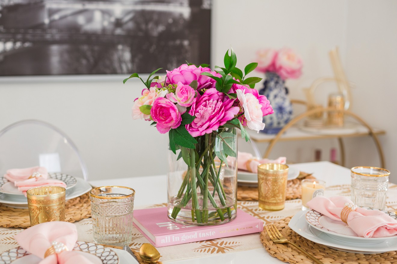 Easter Table Setting featured by top US lifestyle blogger Laura Lily