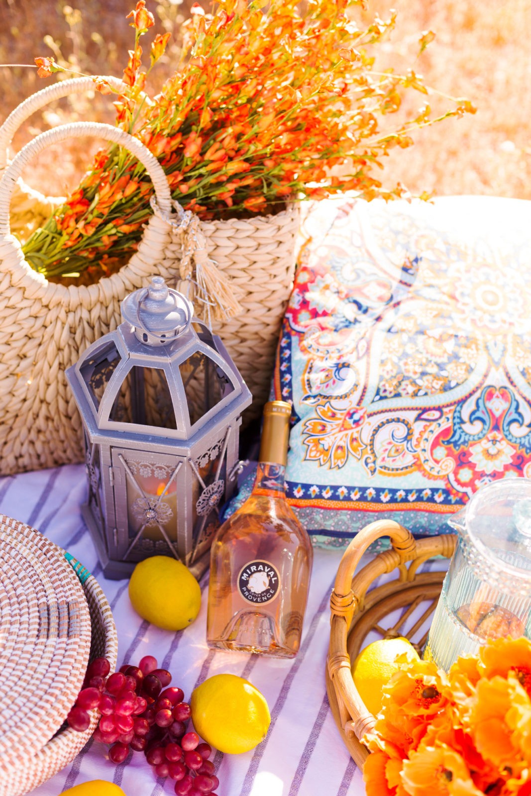 Moroccan Picnic Inspiration in the Desert by Fashion Blogger Laura Lily, Joshua Tree National Park