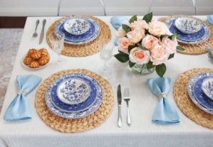 Chinoiserie Spring Tablescape, Easter Table Setting by Home Decor Blogger Laura Lily, Chinoiserie dishware
